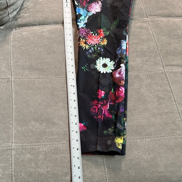 Ted Baker London Black Floral High Waist Women's Shorts - Picture 14 of 14